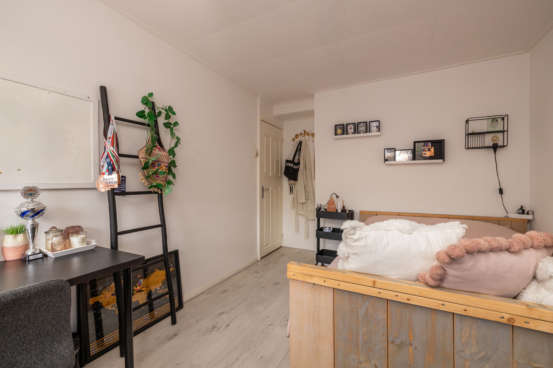 Well-maintained 3-bedroom terraced house with sunny west-facing garden near Gouda center — 24