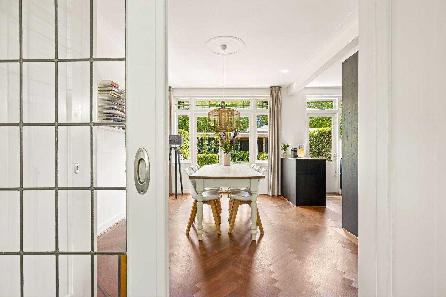 Authentic 1930s End Terraced Home with Five Bedrooms in Popular Tuindorp — 19