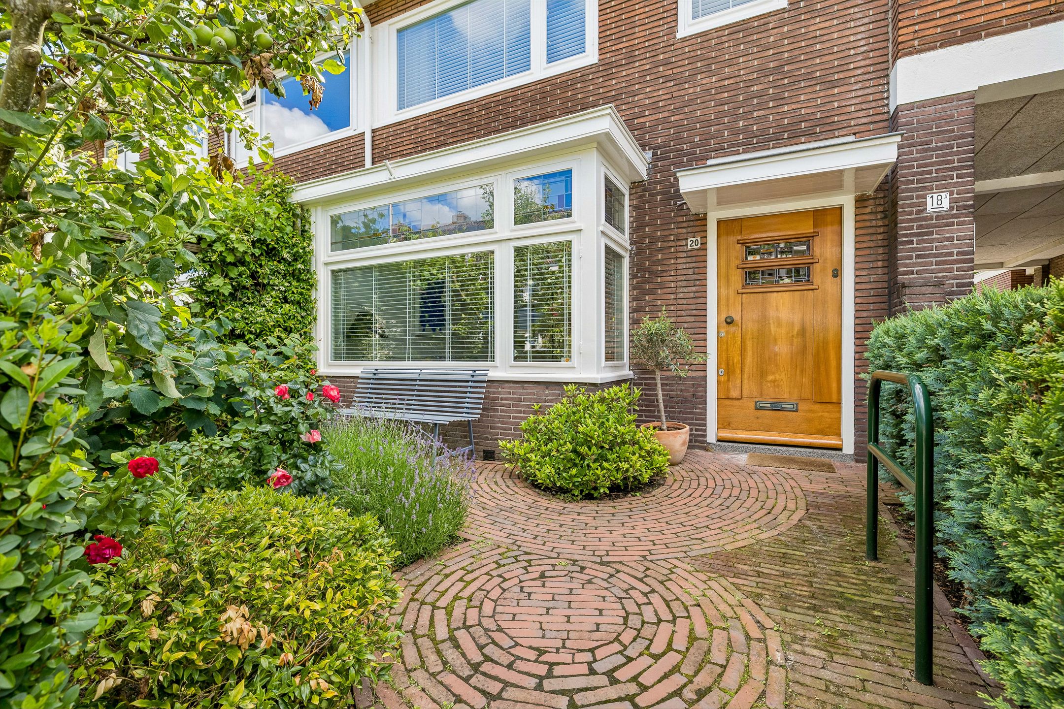 Authentic 1930s End Terraced Home with Five Bedrooms in Popular Tuindorp — 9