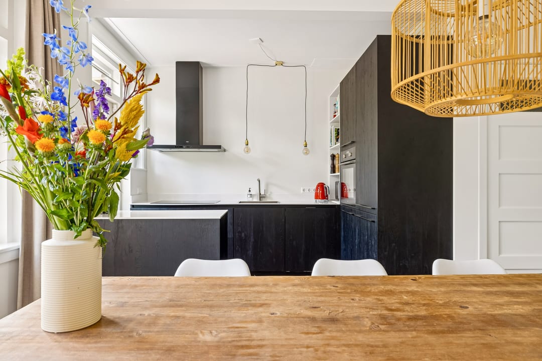 Authentic 1930s End Terraced Home with Five Bedrooms in Popular Tuindorp — 23