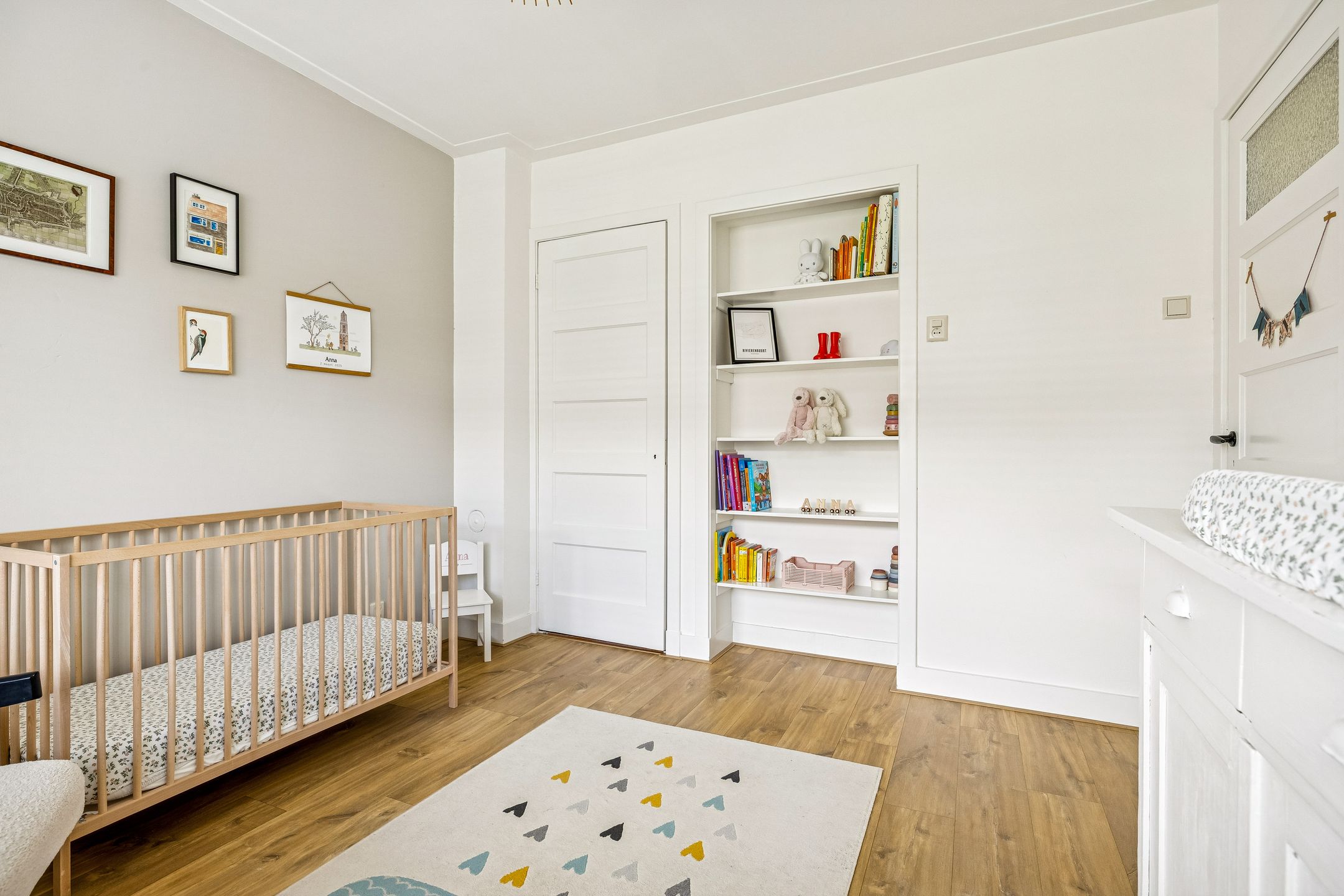 Authentic 1930s End Terraced Home with Five Bedrooms in Popular Tuindorp — 39