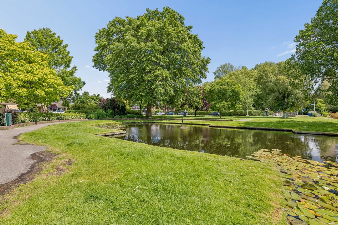 Authentic 1930s End Terraced Home with Five Bedrooms in Popular Tuindorp — 62