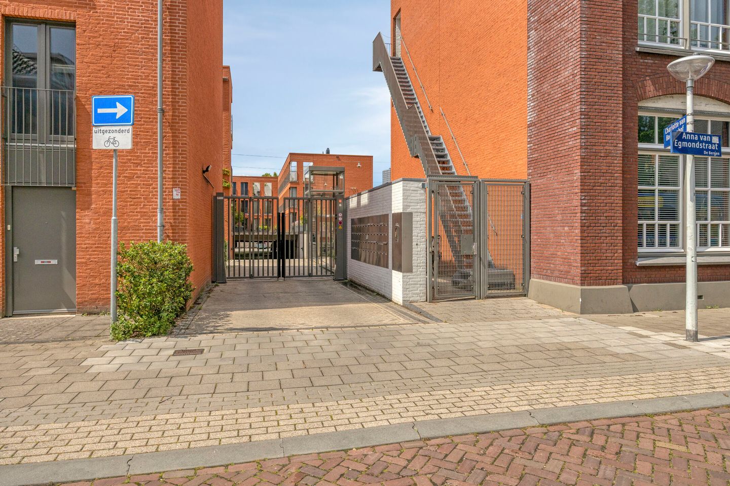 Photo 4 of Anna van Egmondstraat 8