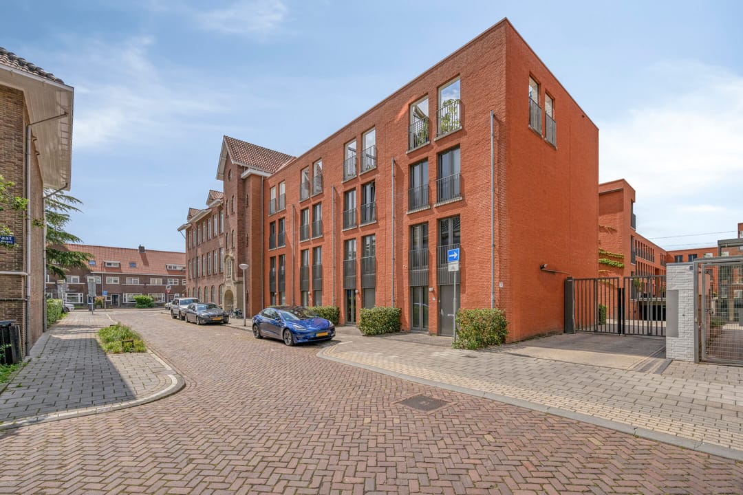 Photo 1 of Anna van Egmondstraat 8