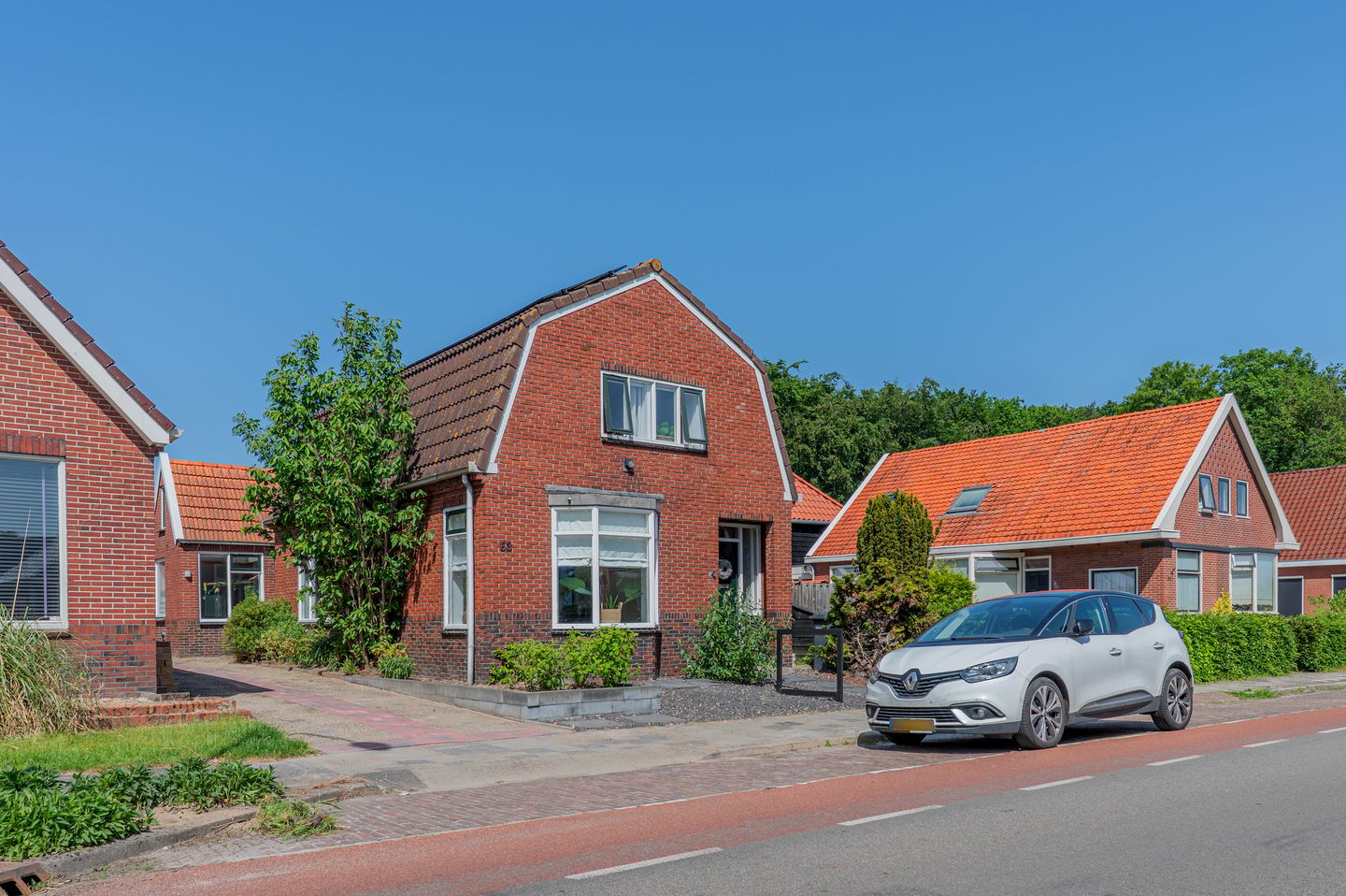 Photo 4 of Dorpsstraat 63