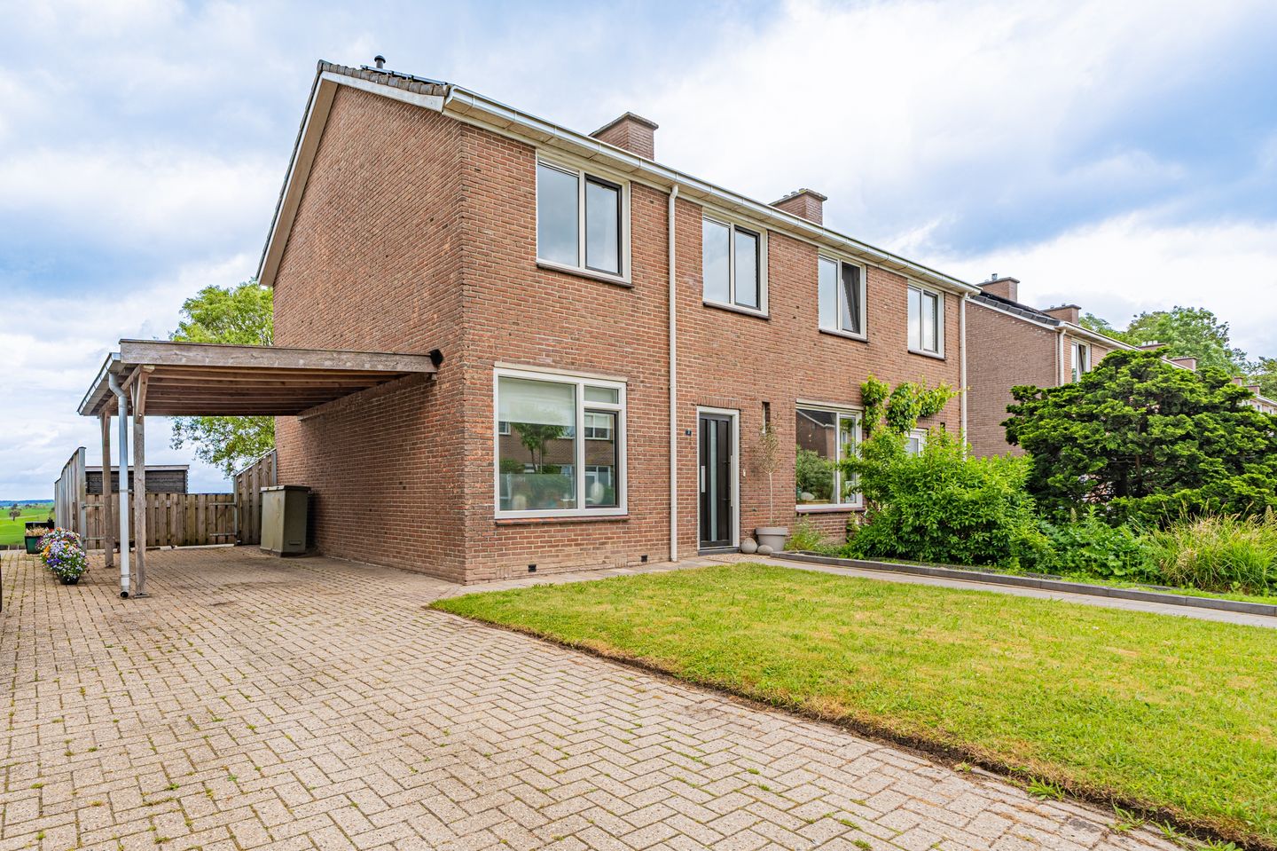 Photo 1 of Parkstraat 11