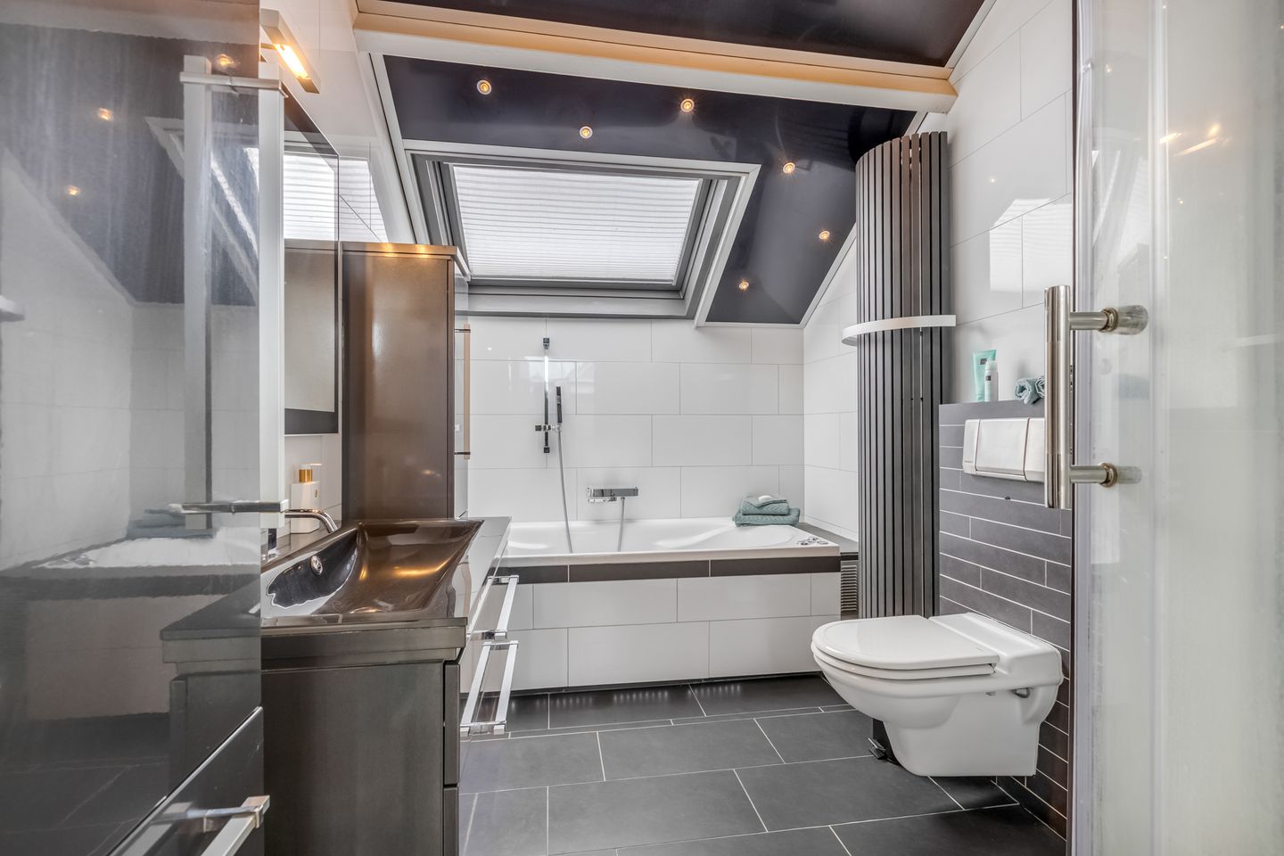 Sustainable Villa with Heated Pool on Spacious Plot in Opheusden — 34