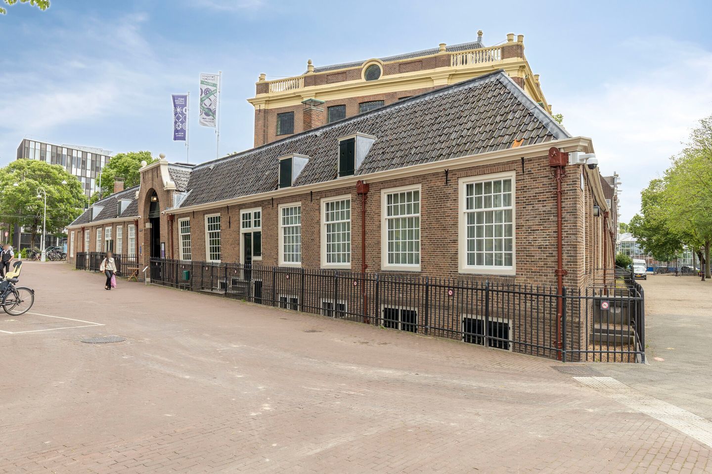 Modern Freehold Apartment with Underfloor Heating in Amsterdam Centre — 25
