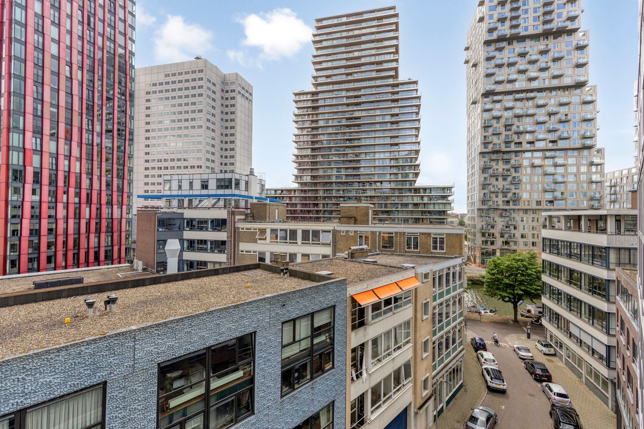 Stylish 3-Room Apartment with City Views in Rotterdam Centre — 15