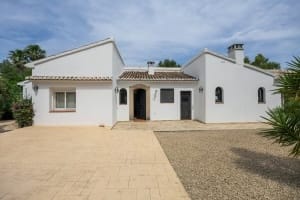 Elegant Mediterranean Villa with Pool in Exclusive La Lluca, Javea — 18