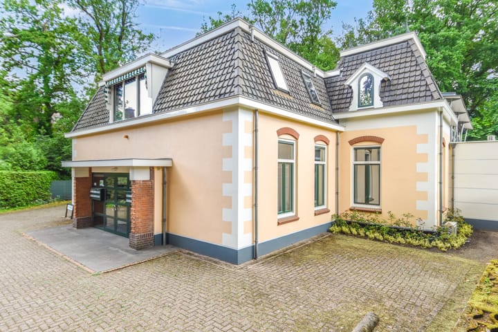 Eemnesserweg 11, Laren (NH)