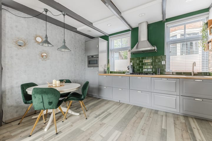 Appartement te koop: Hogendijk 66, Zaandam
