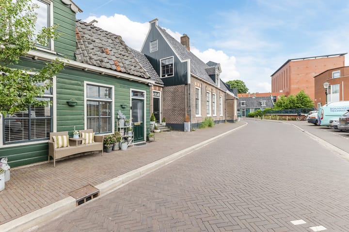 Appartement te koop: Hogendijk 66, Zaandam