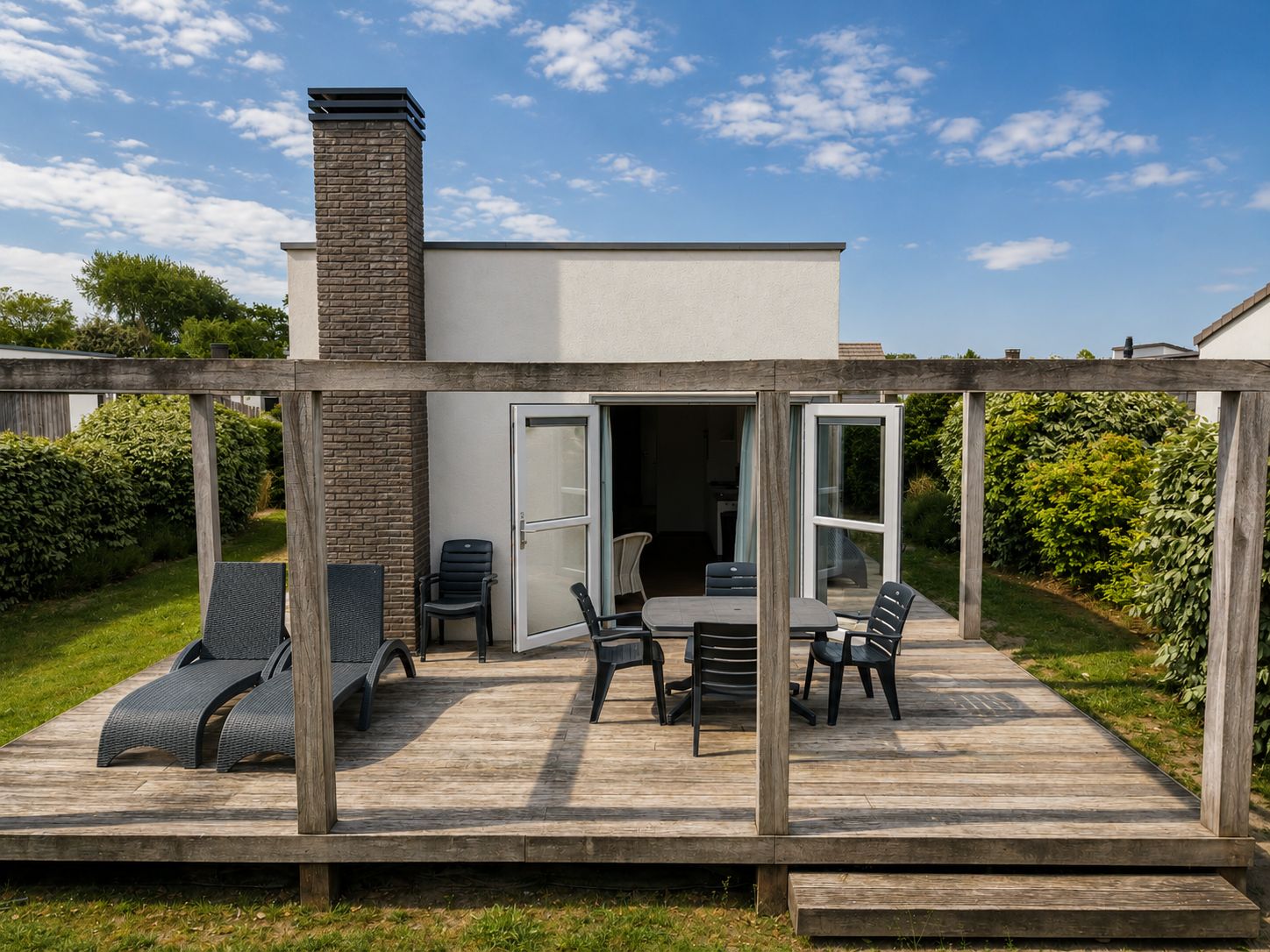 3-bedroom freehold villa in Ouddorp — photo 2 of 5