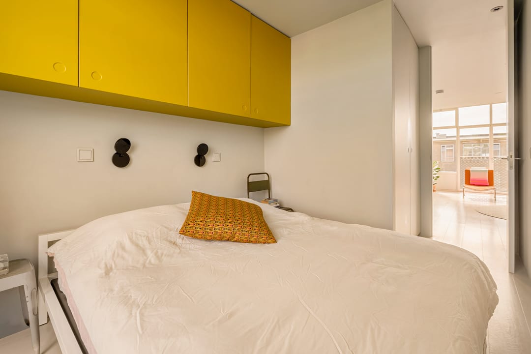 Bright Renovated 2 Bedroom Apartment with Balcony — 17