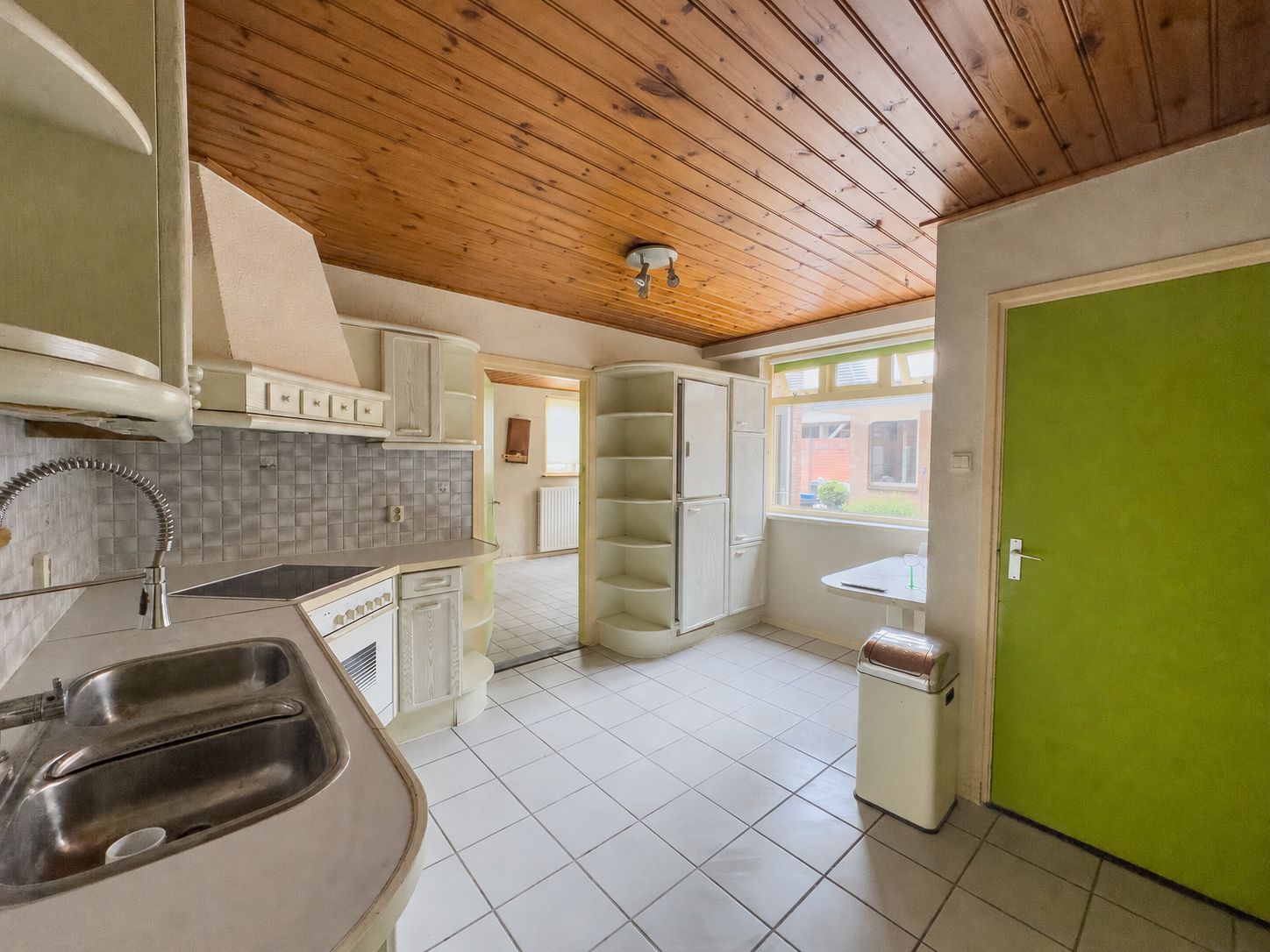 Versatile Semi-Detached Home with Mixed-Use Zoning Potential — 12
