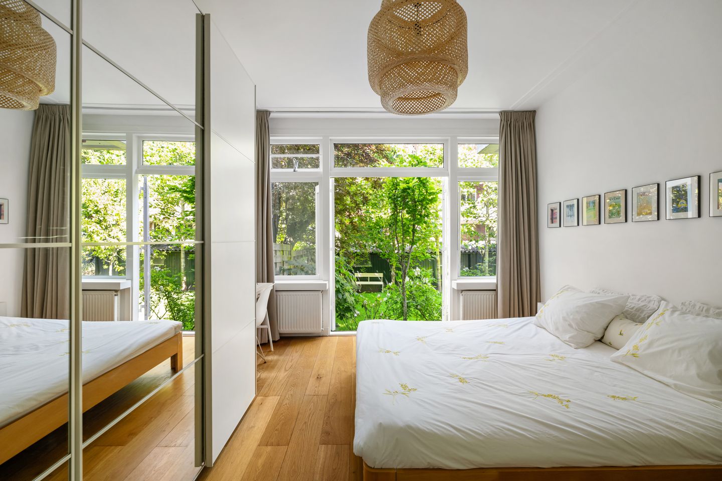 Unique Corner Ground-Floor Apartment with Exceptional Large Garden in Kralingen — 19