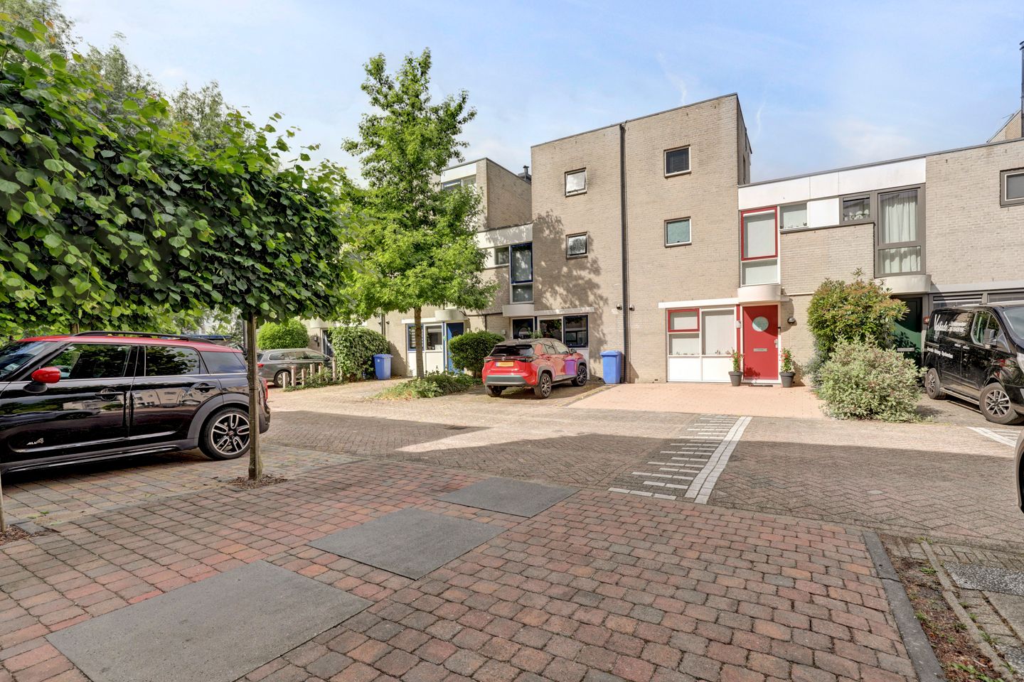 Photo 10 of Karibastraat 41