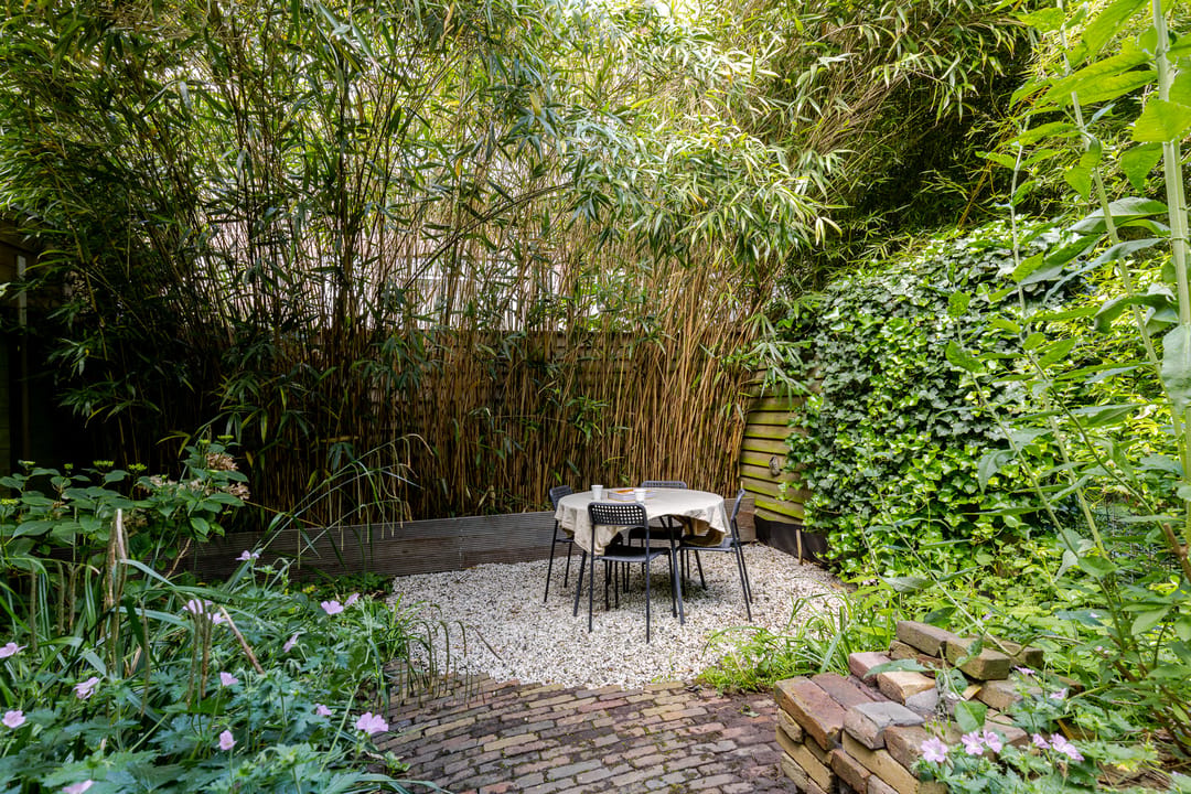 Spacious Ground Floor Apartment with Sunny Southwest Garden in Characteristic Rotterdam Neighborhood — 8