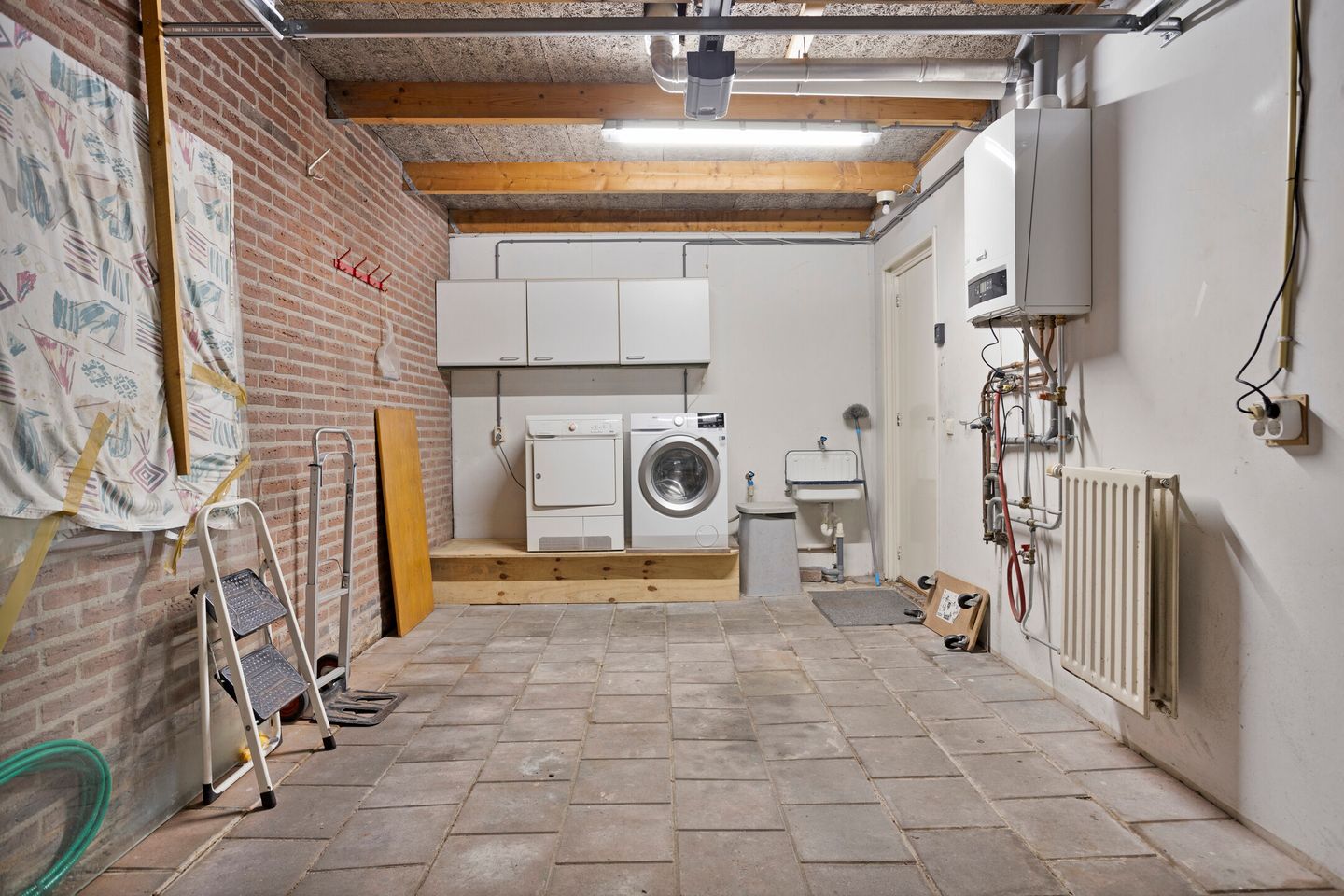 Photo 19 of Zuidwesthoekstraat 1