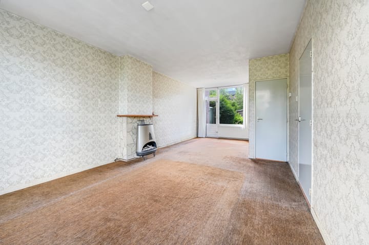 Tussenwoning te koop: Rouboslaan 21, Voorschoten