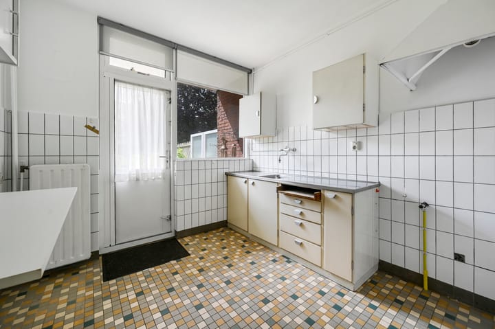 Tussenwoning te koop: Rouboslaan 21, Voorschoten
