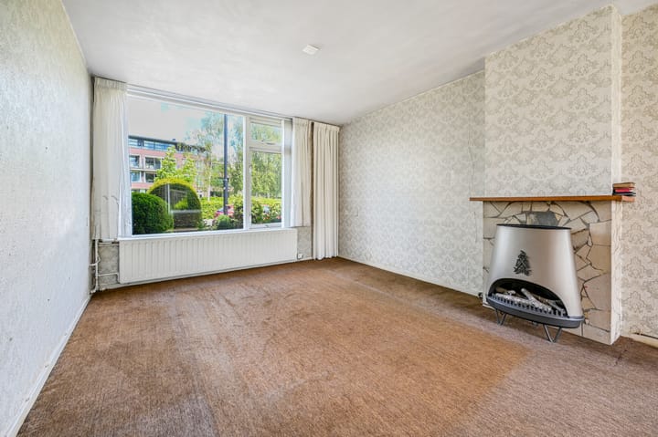 Tussenwoning te koop: Rouboslaan 21, Voorschoten