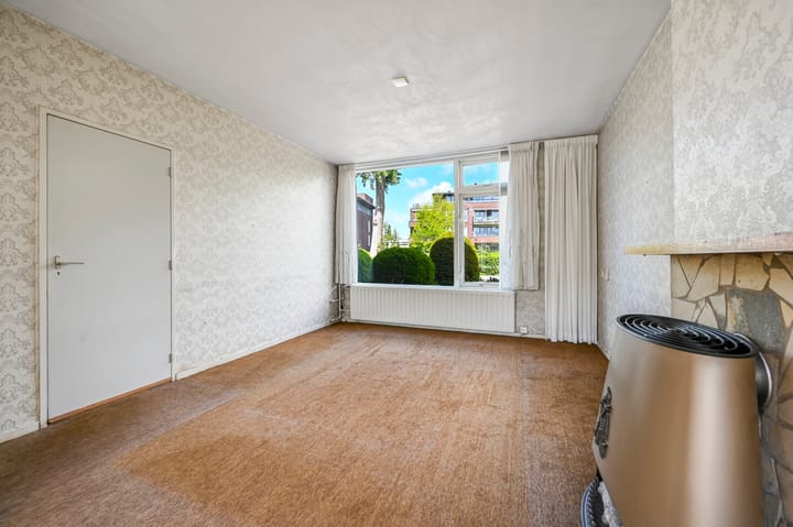 Tussenwoning te koop: Rouboslaan 21, Voorschoten