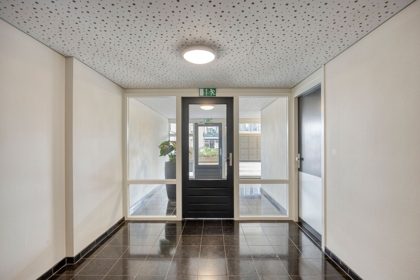 Photo 5 of Johan David Zocherstraat 94
