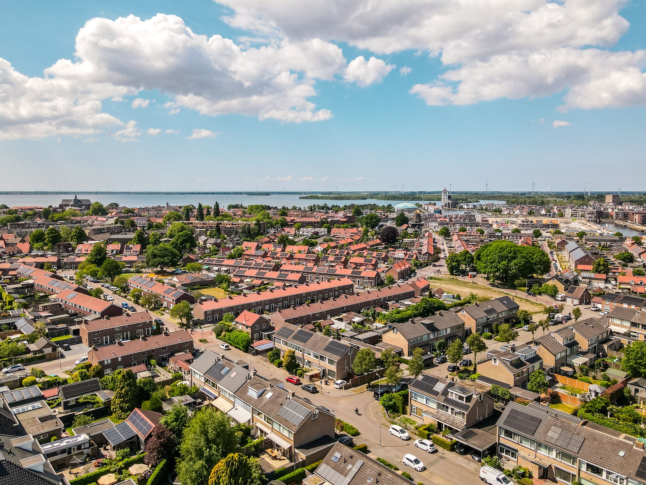Spacious Five-Bedroom Terraced Home with Energy Label A in Harderwijk — 45