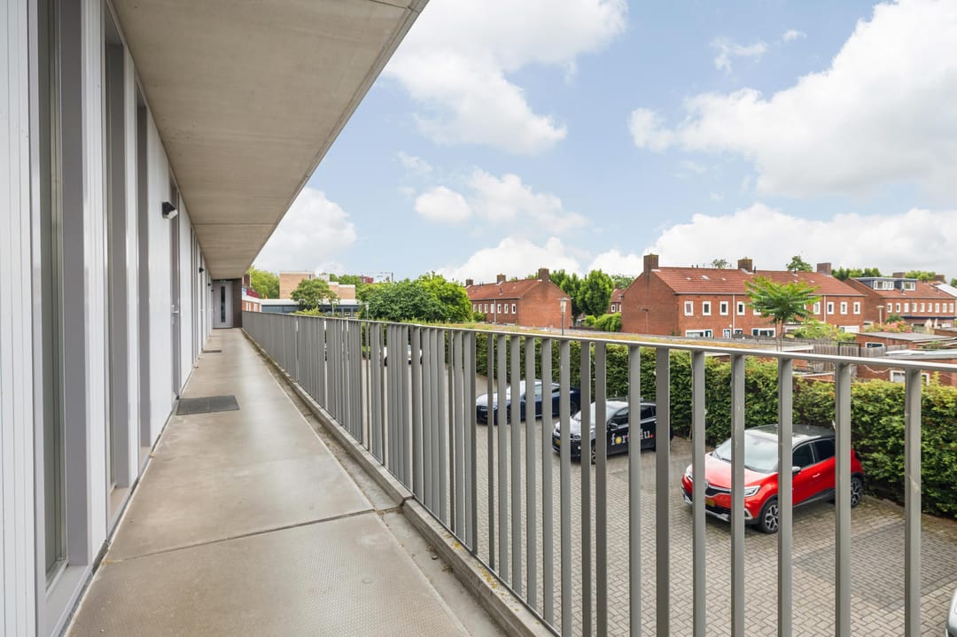 Move-In Ready Three-Room Apartment with Energy Label A and Private Parking — 13