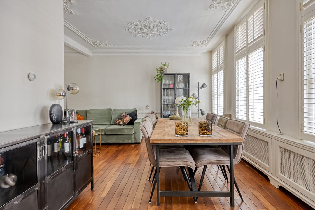 Charming Early 1900s Ground Floor Residence with Period Details — 7