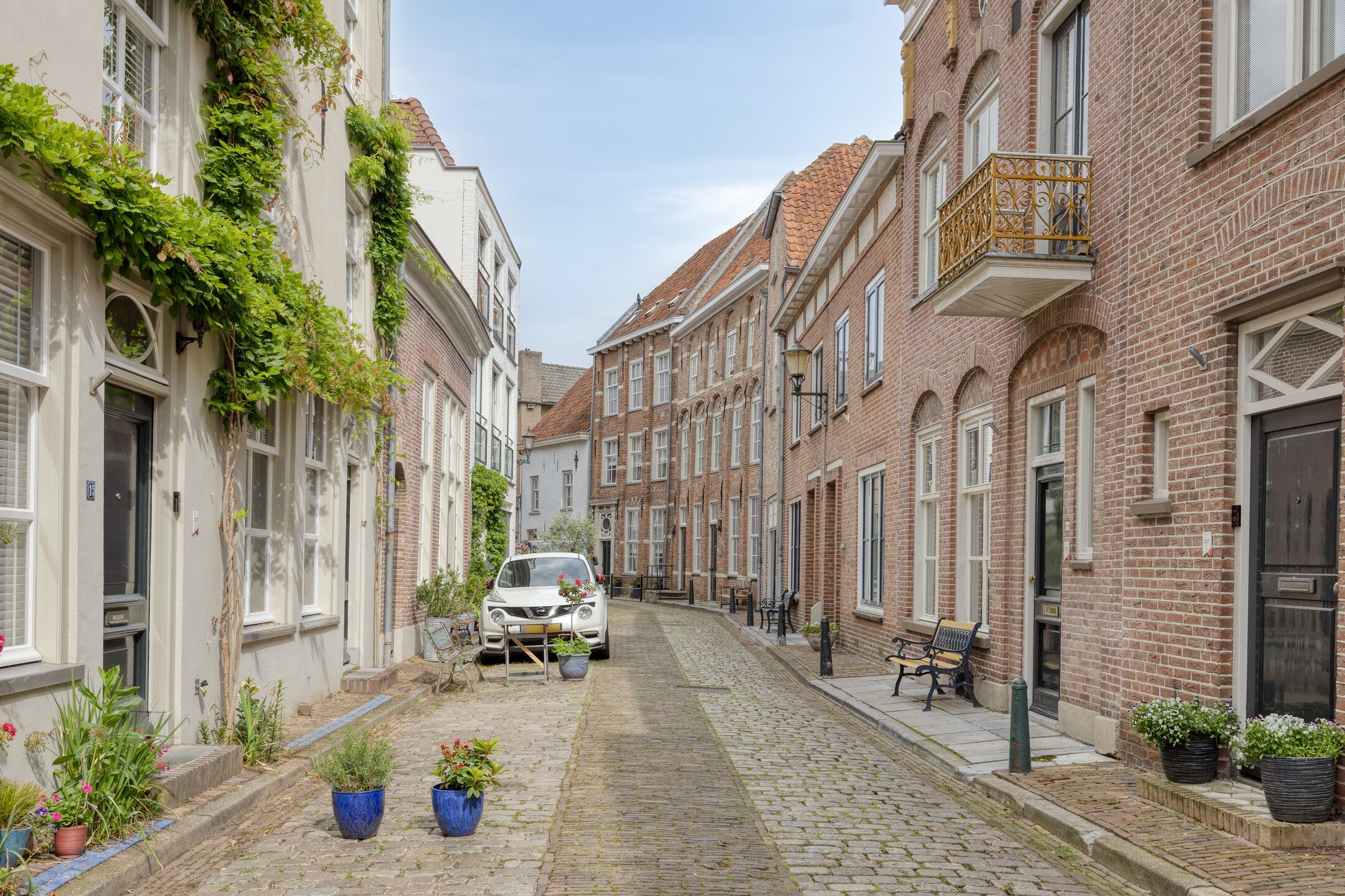 Charming Early 1900s Ground Floor Residence with Period Details — 21