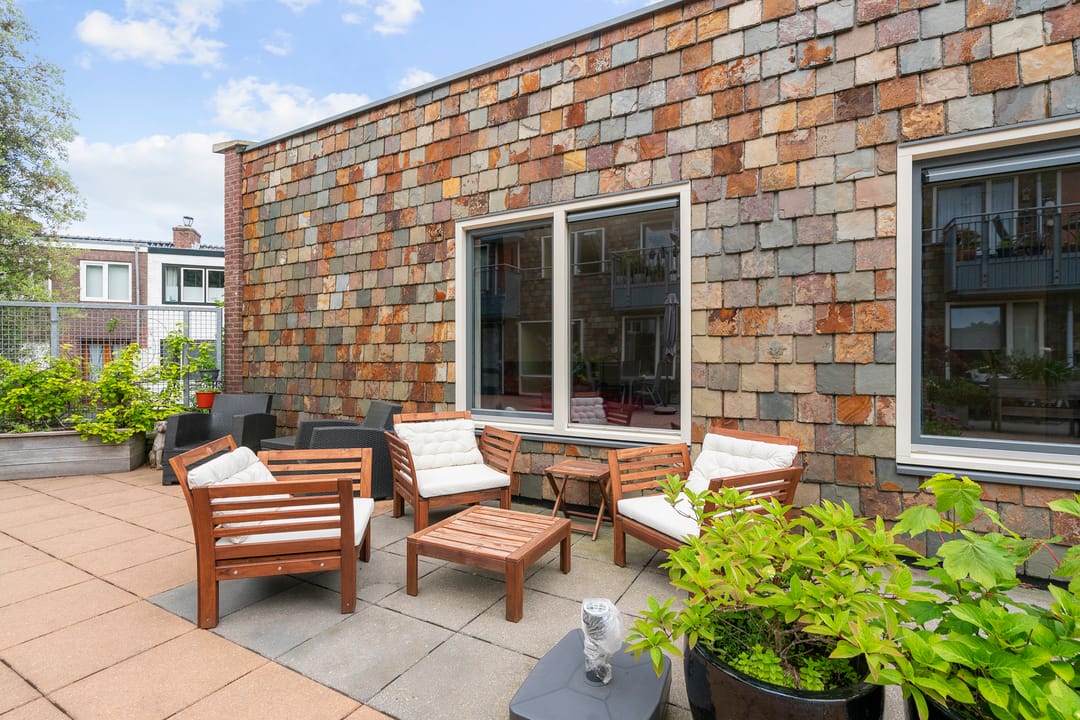 Spacious 3-Room Apartment with Private Garden and Parking in Haarlem-Schoten — 37