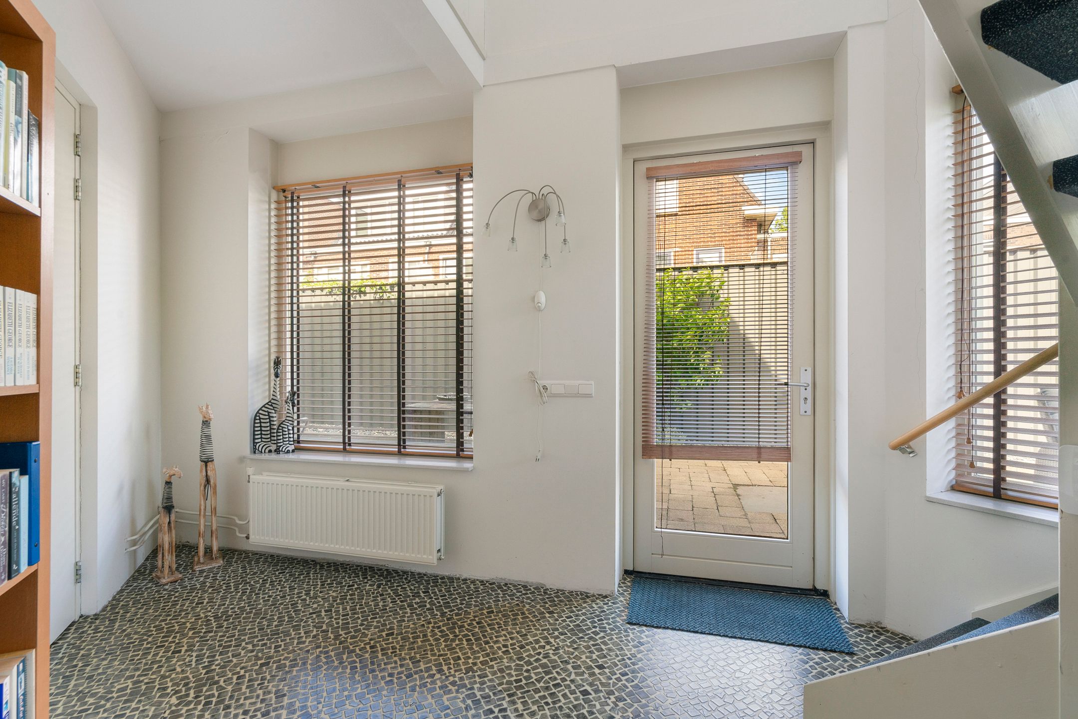 Spacious 3-Room Apartment with Private Garden and Parking in Haarlem-Schoten — 9