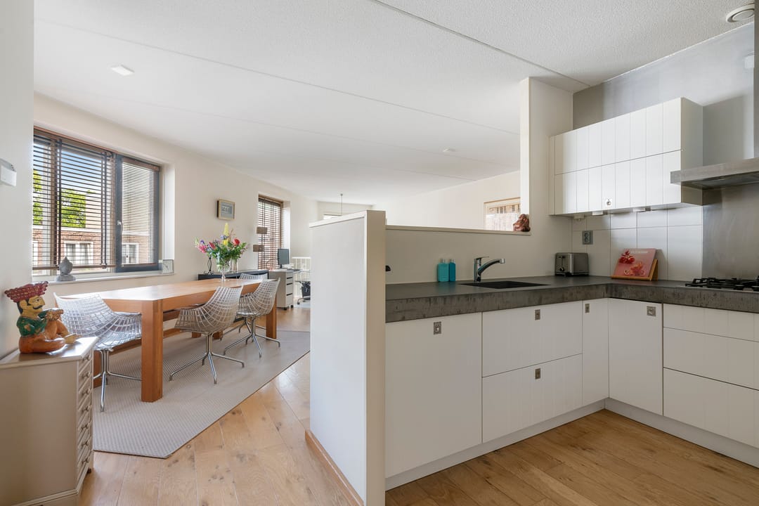 Spacious 3-Room Apartment with Private Garden and Parking in Haarlem-Schoten — 22