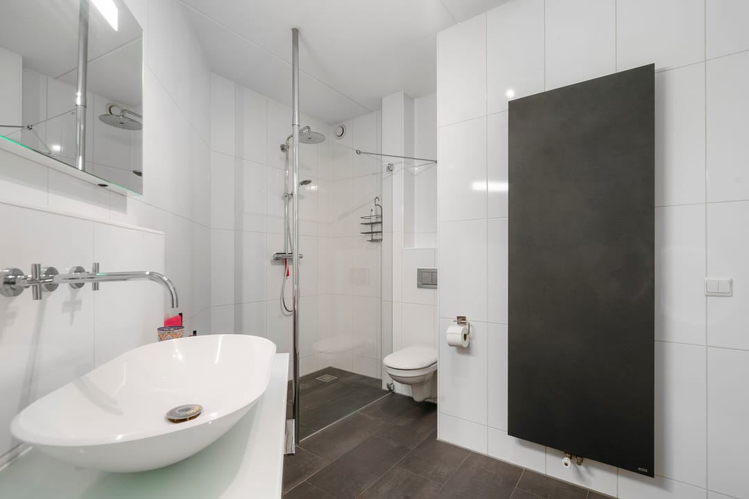 Spacious 3-Room Apartment with Private Garden and Parking in Haarlem-Schoten — 31