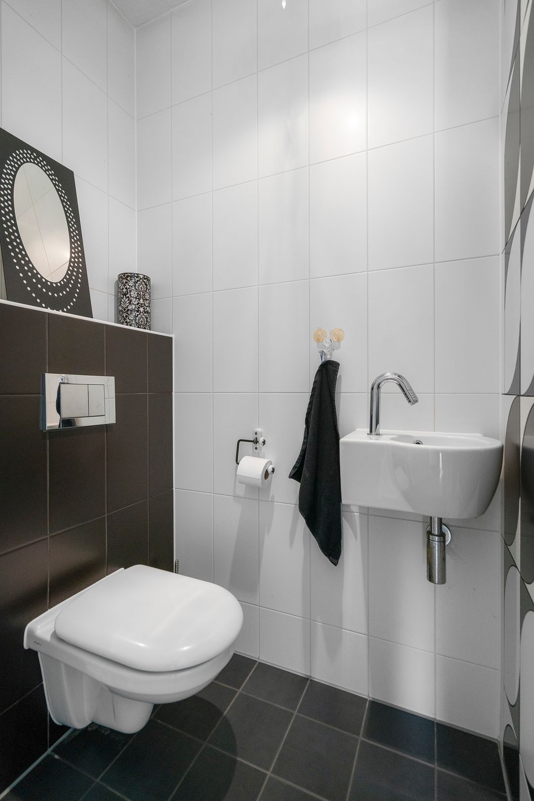 Spacious 3-Room Apartment with Private Garden and Parking in Haarlem-Schoten — 32
