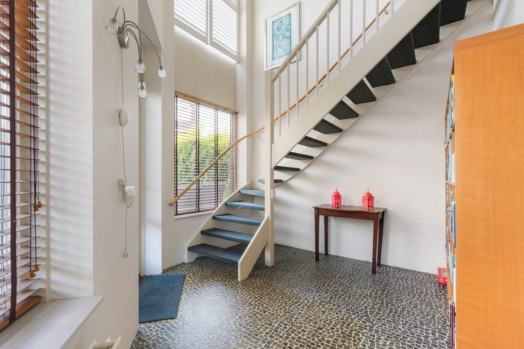 Spacious 3-Room Apartment with Private Garden and Parking in Haarlem-Schoten — 8
