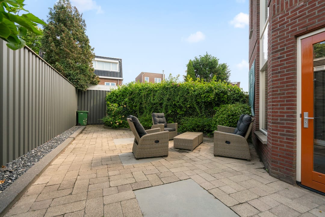 Spacious 3-Room Apartment with Private Garden and Parking in Haarlem-Schoten — 16