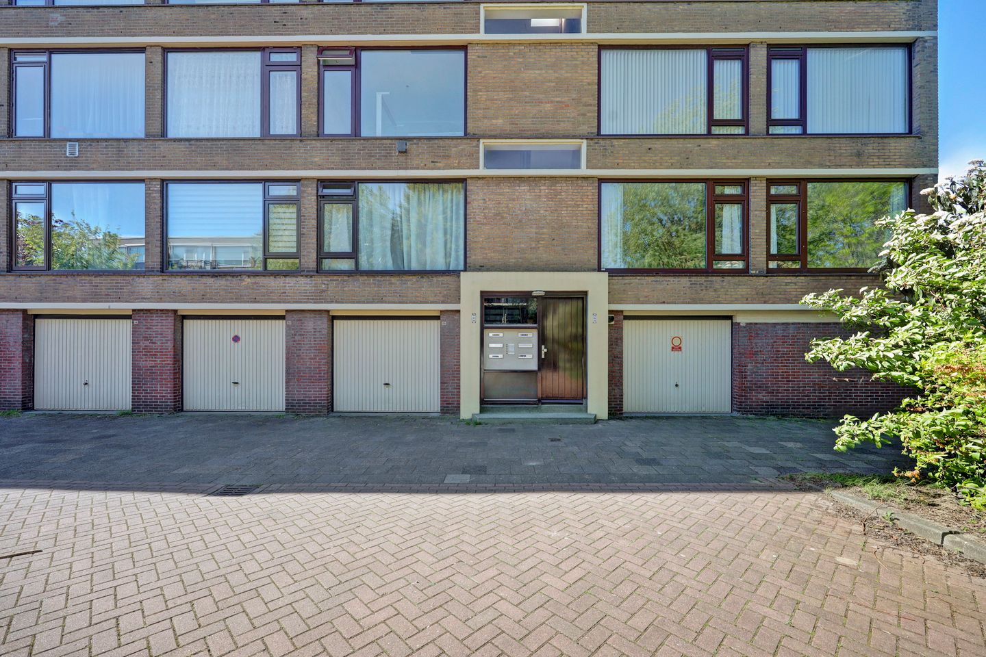 Foto 1 van Thomas à Kempisstraat 110