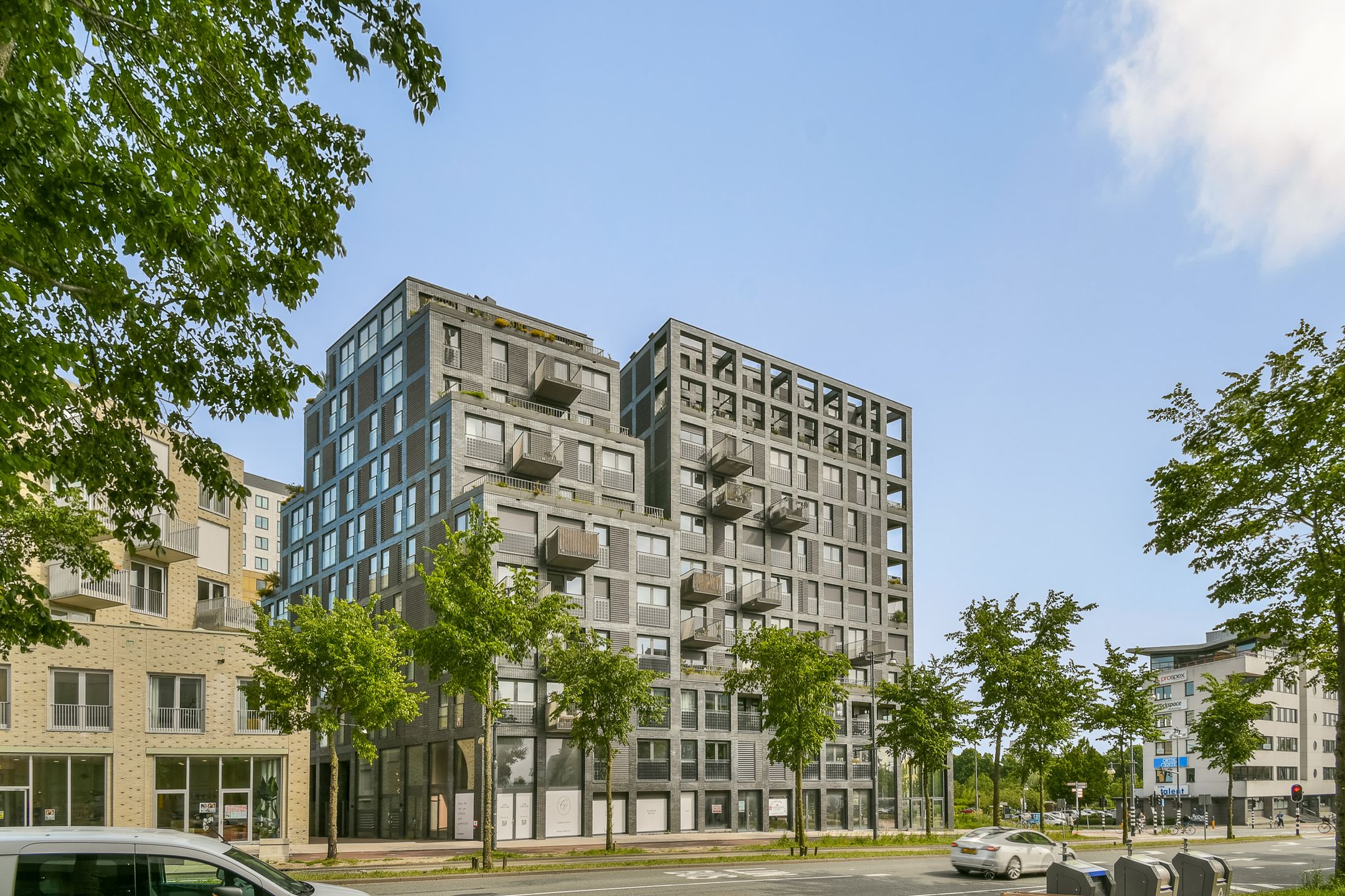 Lutonhof 413 