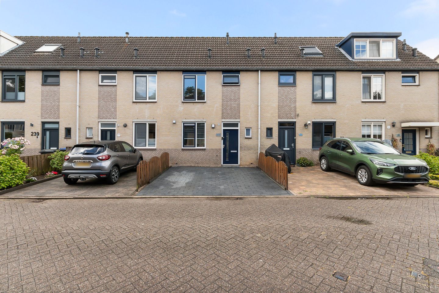 Photo 1 of Van den Broek-erf 237