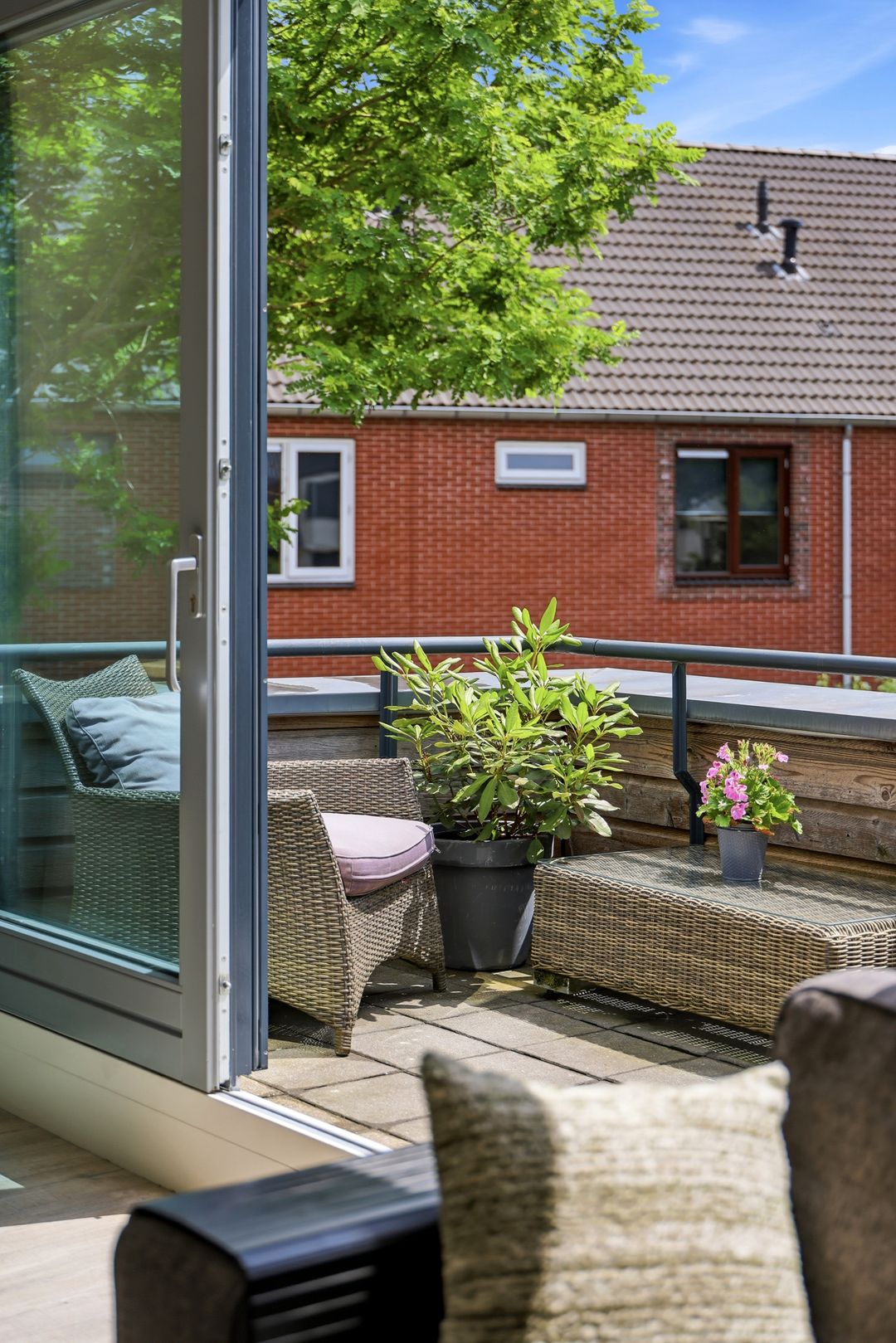 Bright Upper Apartment with South-Facing Balcony in Leesten Oost — 17