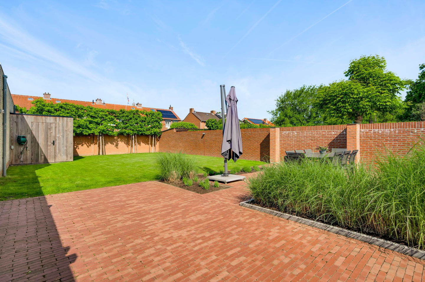 Renovated 1930s Semi Detached Home with Large Garden and Solar Panels — 34
