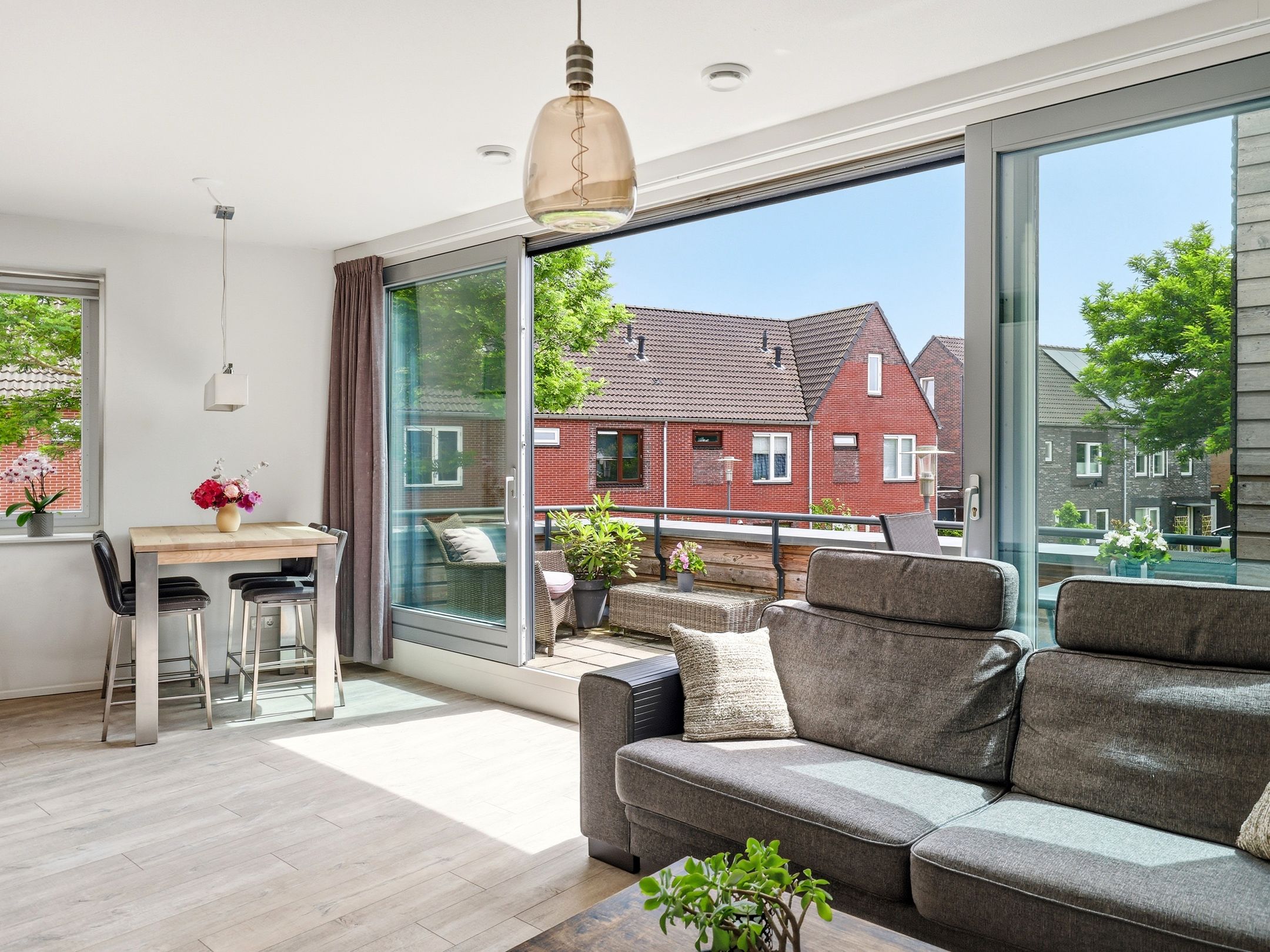 Bright Upper Apartment with South-Facing Balcony in Leesten Oost — 15