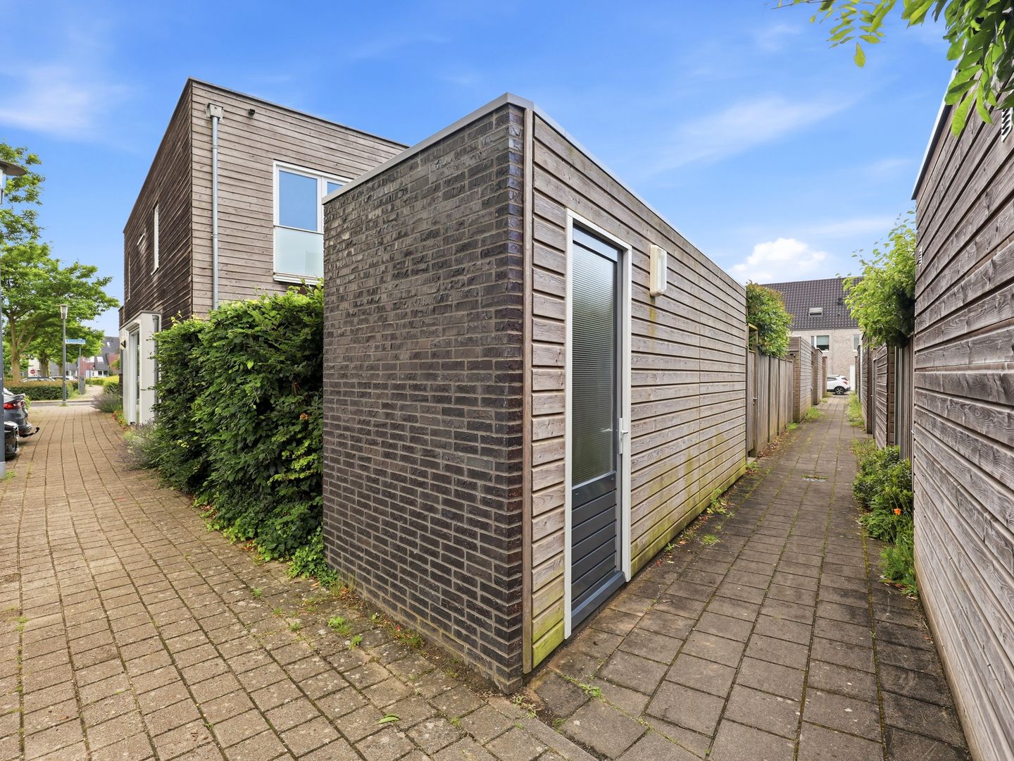 Bright Upper Apartment with South-Facing Balcony in Leesten Oost — 34