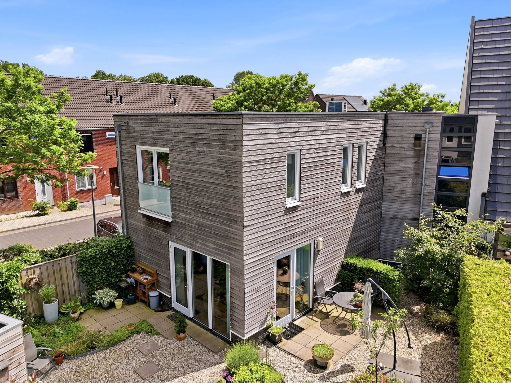 Bright Upper Apartment with South-Facing Balcony in Leesten Oost — 30