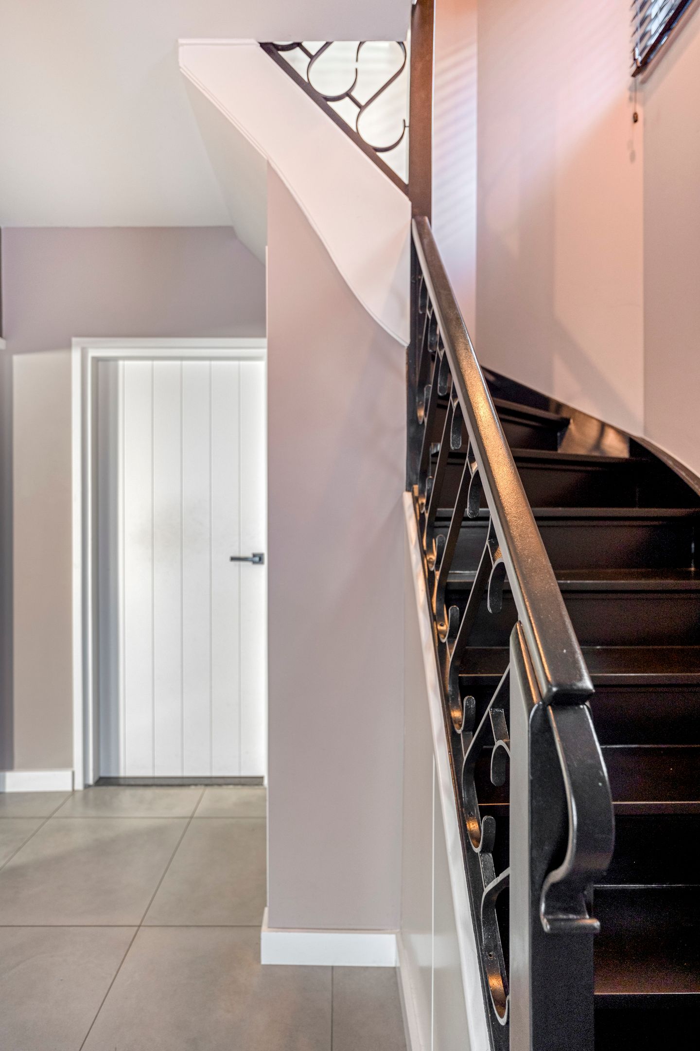 Charming 1950s Detached Family Home with Modern Extension Near Town Center — 10