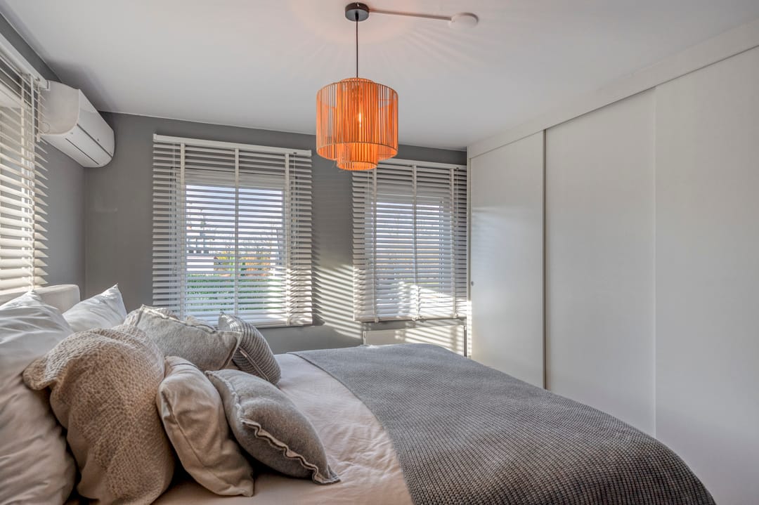 Charming 1950s Detached Family Home with Modern Extension Near Town Center — 32